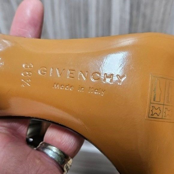 GIVENCHY T Strap Trim Leather Sandal/Heel - Picture 7 of 12